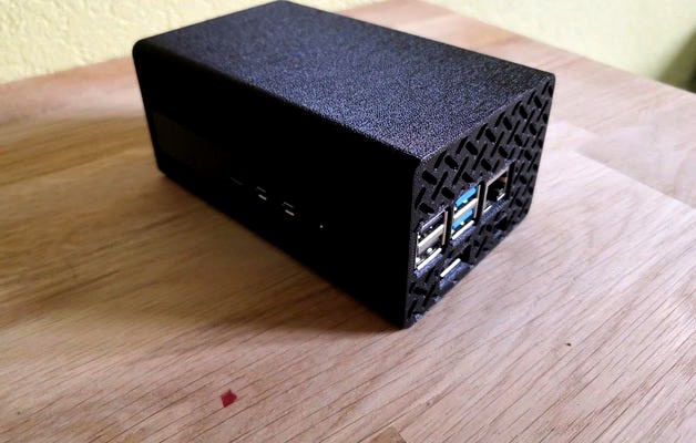 Raspberry Pi 4B Case with Noctua NF-A4x20 5V Fan by Pillar817