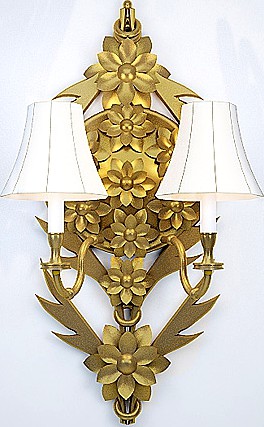 Декоративный настенный светильник