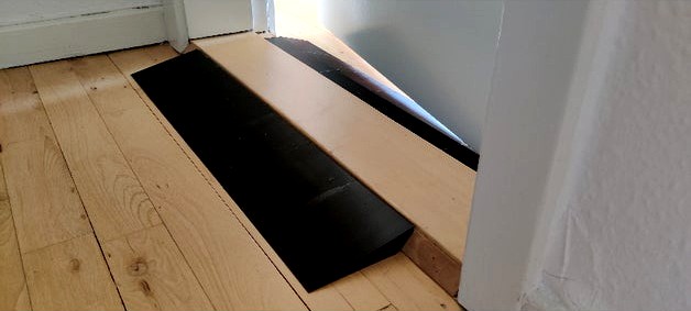 Ramp for Roomba i7 by bsf1992