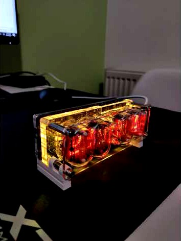 Simple nixie clock base by mariusc46