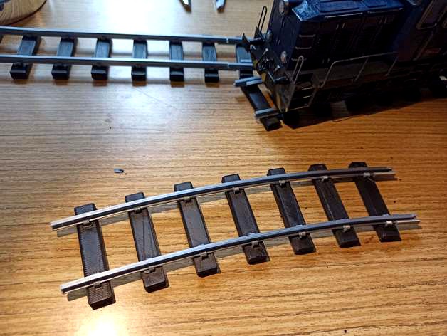 35-Gauge R750 Curved Rail Track by ymrich