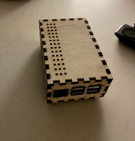 RasPi 3B+ Case by ommtom