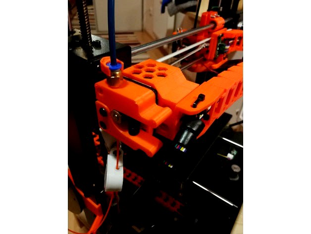 MOD: Anycubic i3 mega printed X axis cable chain by Audisis