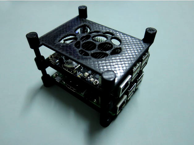 Raspberry Pi stackable tray - Parameteric Lid by assin