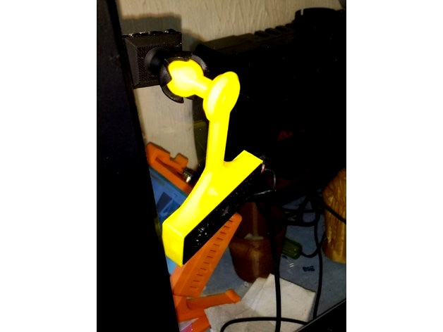 Tool-less C270/310 enclosure mount by crowlord