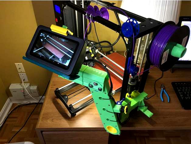 Adjustable Support Arm for MatterControl T7x with Lulzbot TAZ6 by rkiray