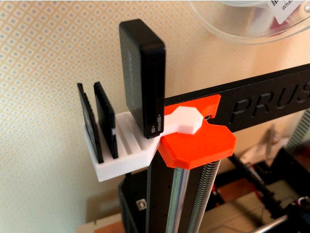 USB + SD Card Holder MK3 by 3dprintingrookie