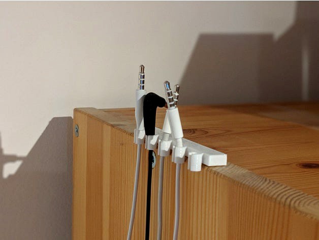 In Ear headphoneholder by threeD_Designer