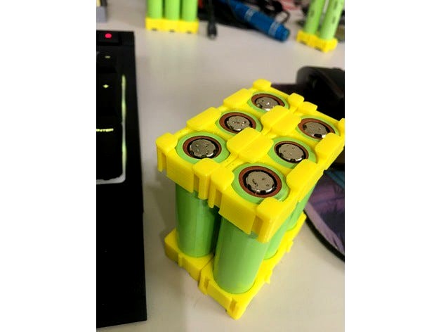 18650 Battery Spacers -- Interlocking by diverdale 3d model