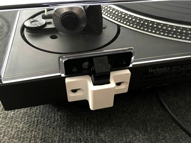 Technics 1210 cover on 1610 mount by dr_welt