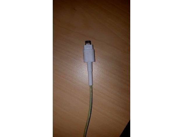 Micro USB Protection by FlorentStragiotti