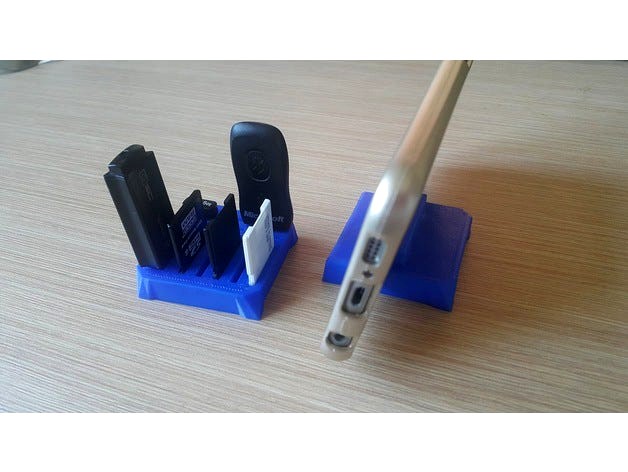 Phonestand&SDUSBholder by szczehoo
