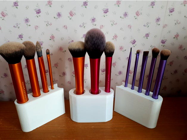 Makeup Brush Pots - Real Techniques by MegaAndy
