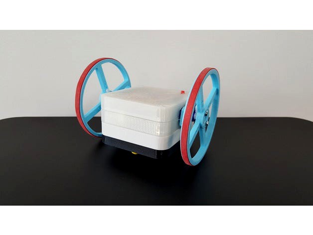 Bluetooth Wee-Bot: Arduino Robot by KevinMercer