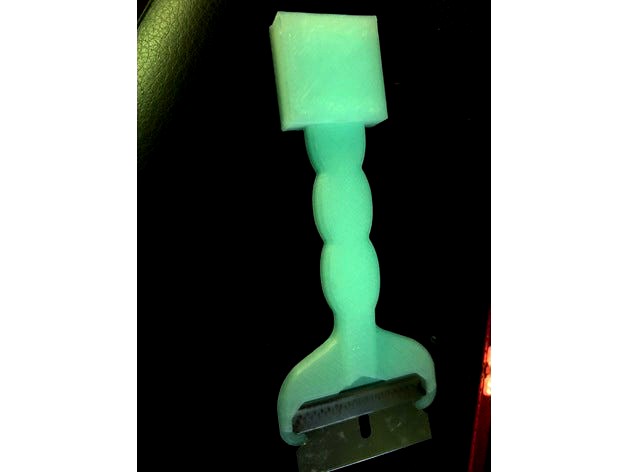 Razor Blade Holder 2.0 by Senape3D