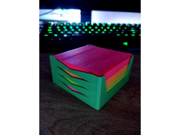 Post-it note holder by medean