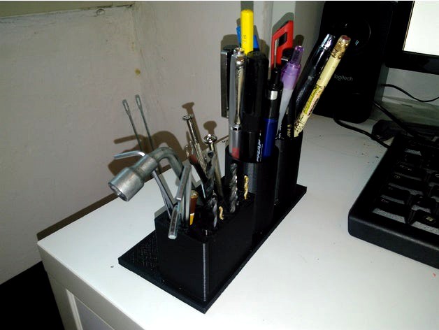 Desk organizer by giorgiogay1982