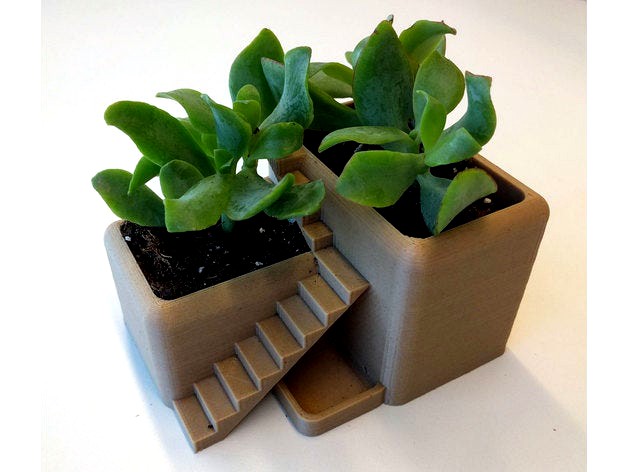 Villa Desk Plant Pot by Qrome