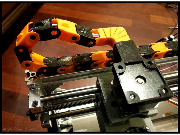 Cable chain (and addons) for auluminium profiles, CNC routers/engravers by Saur0n