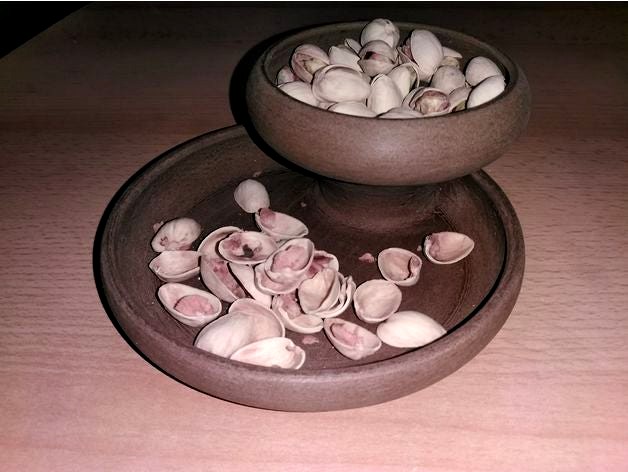 Pistachio bowl by Gockelmann
