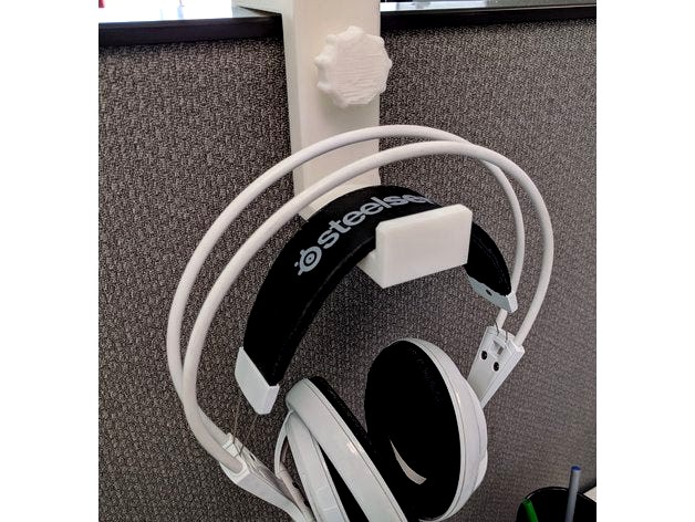Headphone Mount by rguisewite