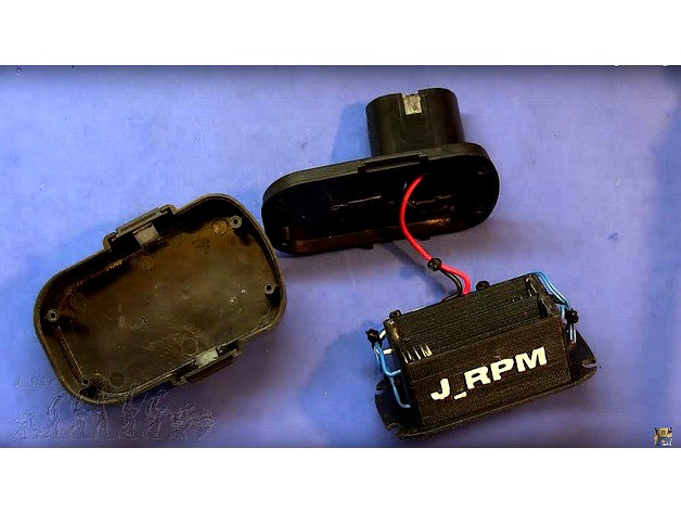 Battery compartment for 4x 18650 batteries and its protection and charge control circuit. by J_RPM