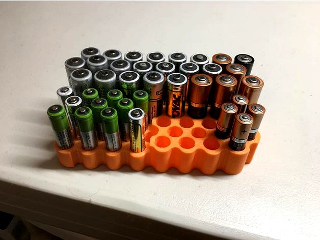 Simple AA & AAA Battery Tray by PNTHR