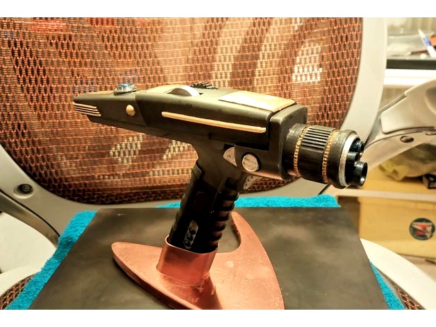 Discovery Phaser STand by MontagueFlange