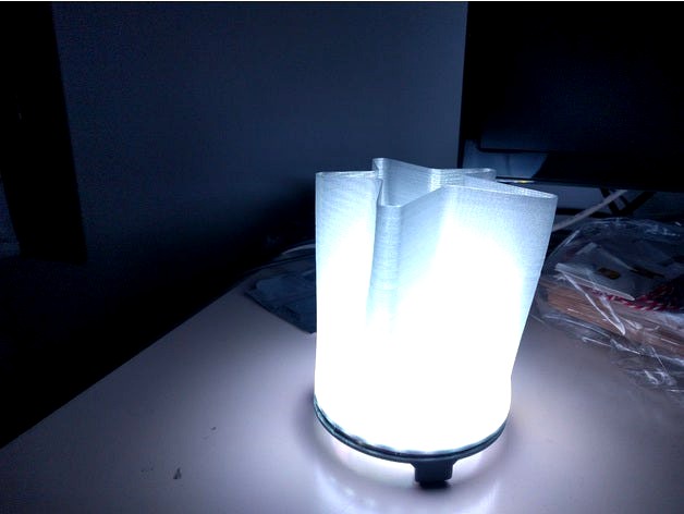 Star Lamp / Vase by trikko
