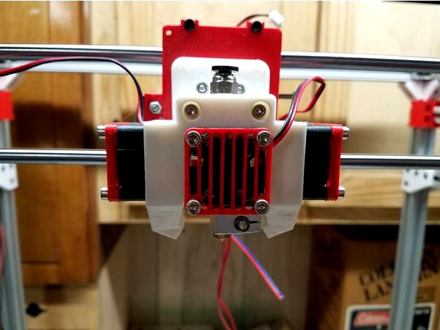 HyperCube Hotend Clamp With Print Cooling by neoh