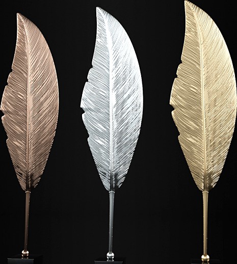 Paradise Leaf Sculpture