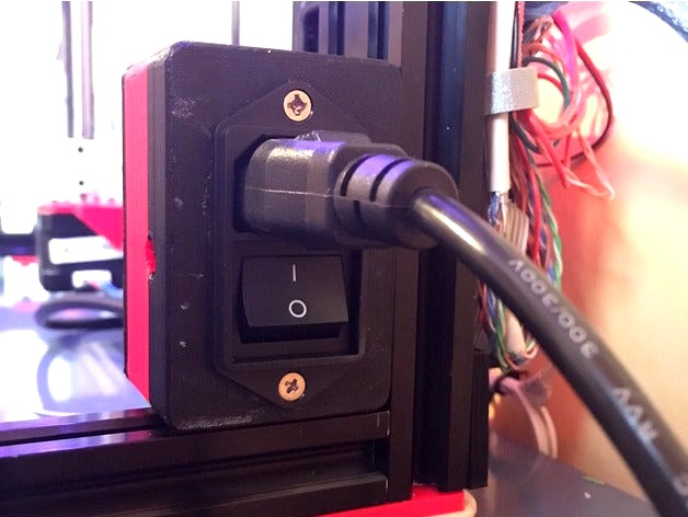 Boitier pour prise d'alimentation  by gilly_wings