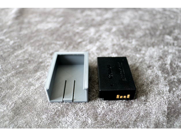 Canon LP-E17 Battery Holder by Jonathan_K1906