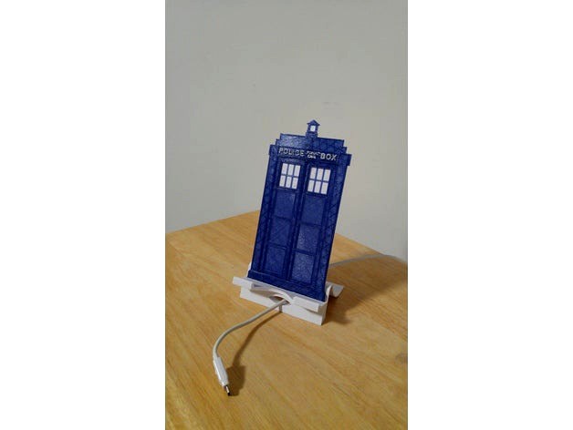 Dr. Who TARDIS phone/tablet stand by snuffy