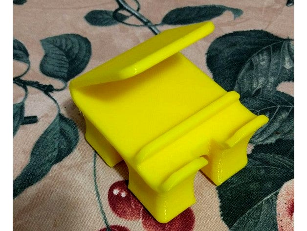 Lifted universal phone stand by nazzaf