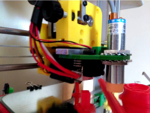 Support for 8mm Inductive sensor and hex key to grip by neotherack