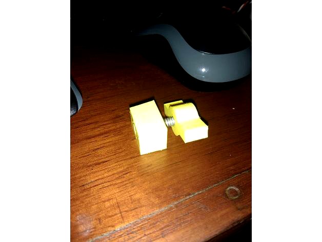 Mariposa con Tuerca by pdiqlosis