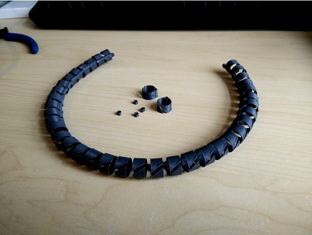 Customizable Cable Shroud by Blayzeing