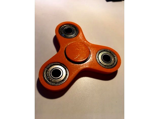 Basic Hand Spinner / Fidget Spinner by Icsy