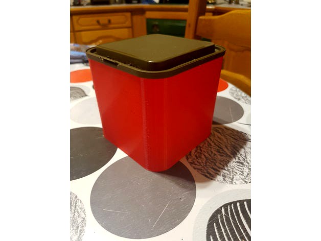 boite tabac tobacco jar by Cannajo