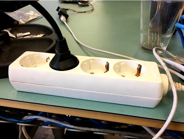 Socket holder by magiva