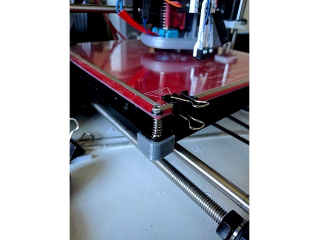 Geeetech Prusa i3 Bed Leveling Corners underside nutcap by telamohn