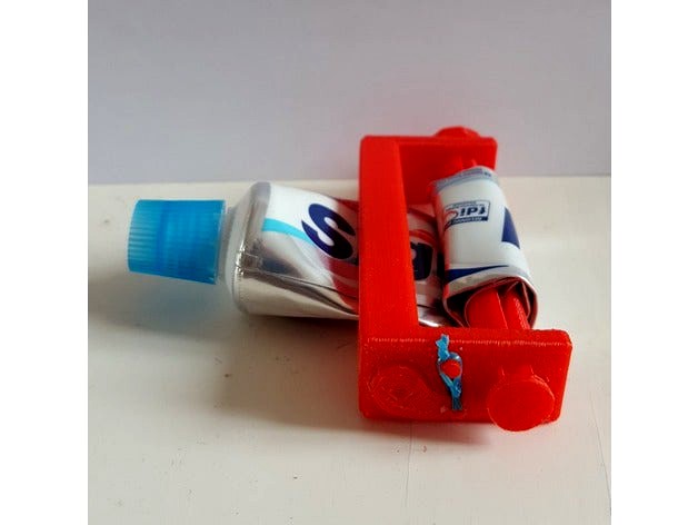 Toothpaste squeezer by Valelab3D
