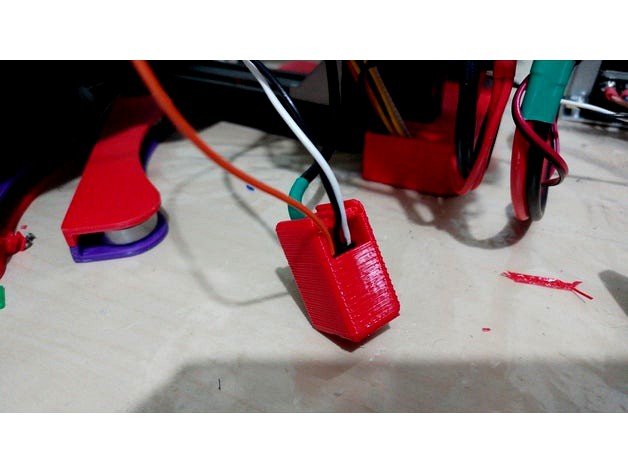 PCB Box for diode circuit (used for inductive sensor) with lid. by drkztan