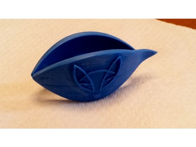 Unibody Tatting Shuttle with Fox by tap50
