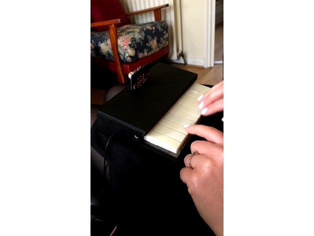 Microbit keyboard (midi-Bit) by BatGlenn
