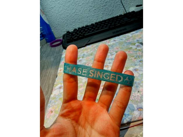 Keep calm and dont chase singed wristband by marloquemegusta