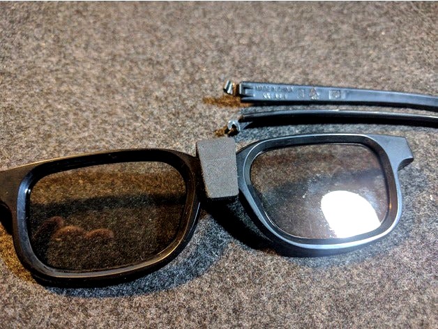 Real D 3d glasses clip v2 (Adjustable) by jabberwoku