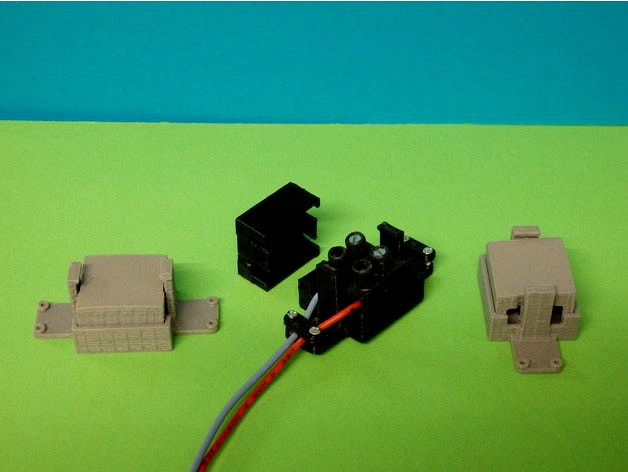 Electric isolation box / Boite d'isolement électrique by boxplyer