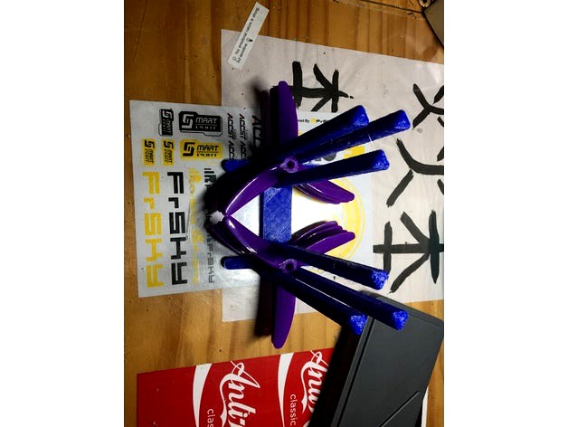 Prop Holder for 5045 Props by Kylellrc